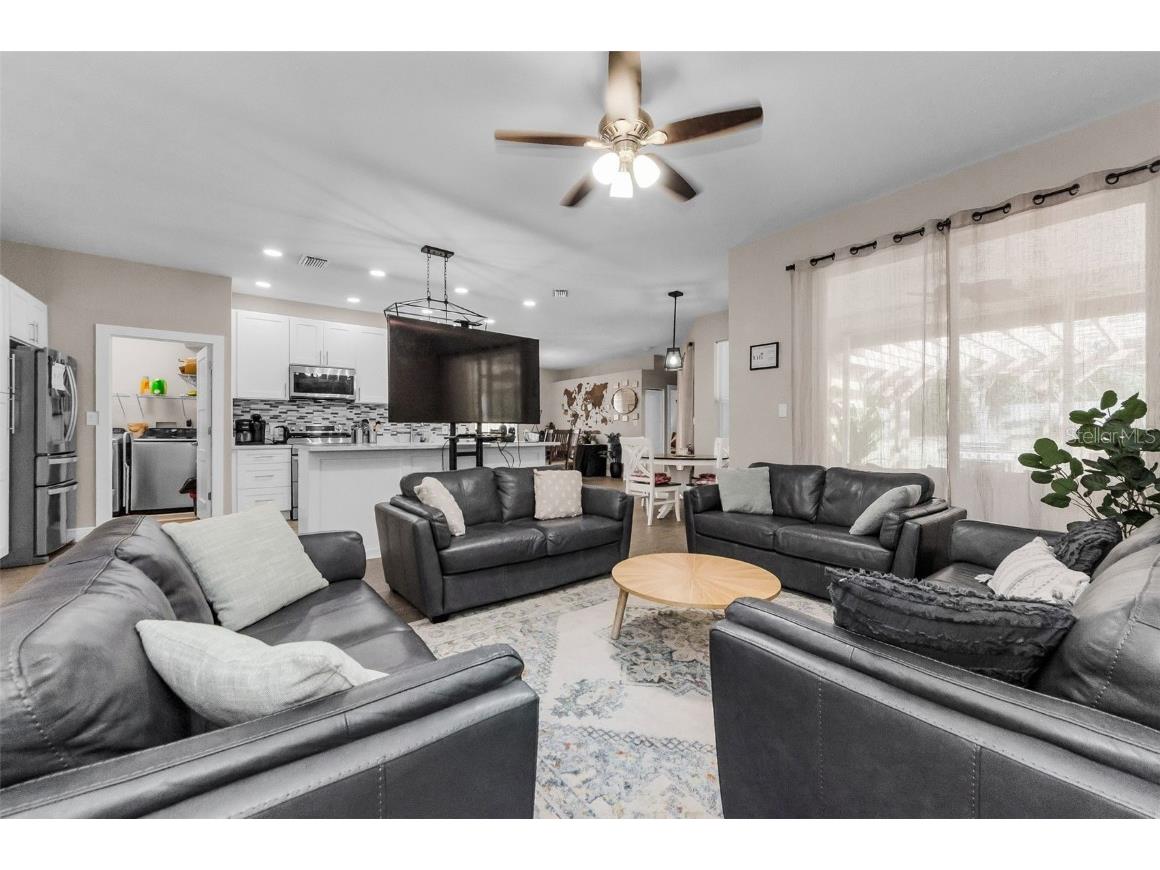 11744 La Madera Boulevard Port Richey FL 34668 W7880387 image11