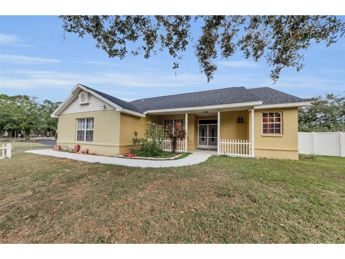 11744 La Madera Boulevard Port Richey FL 34668 W7880387 image2