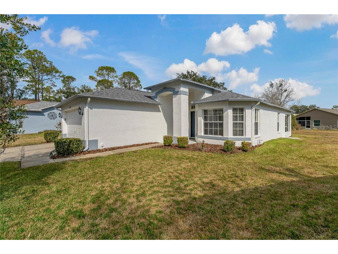 11744 Wheatfield Loop Hudson FL 34667 W7872121 image1