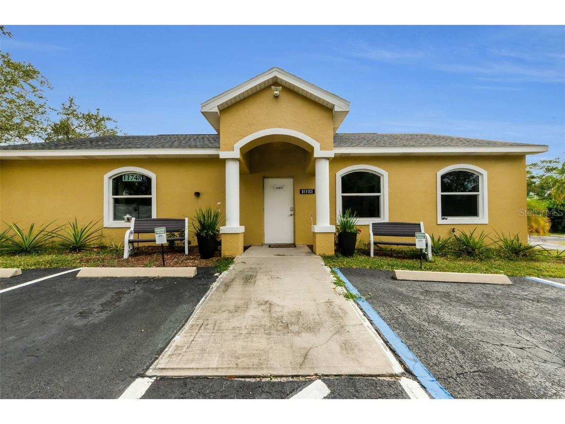 11748 La Madera Boulevard Port Richey FL 34668 W7880136 image1