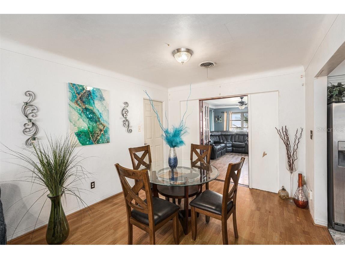 1175 62nd Place S Saint Petersburg FL 33705 TB8438112 image4