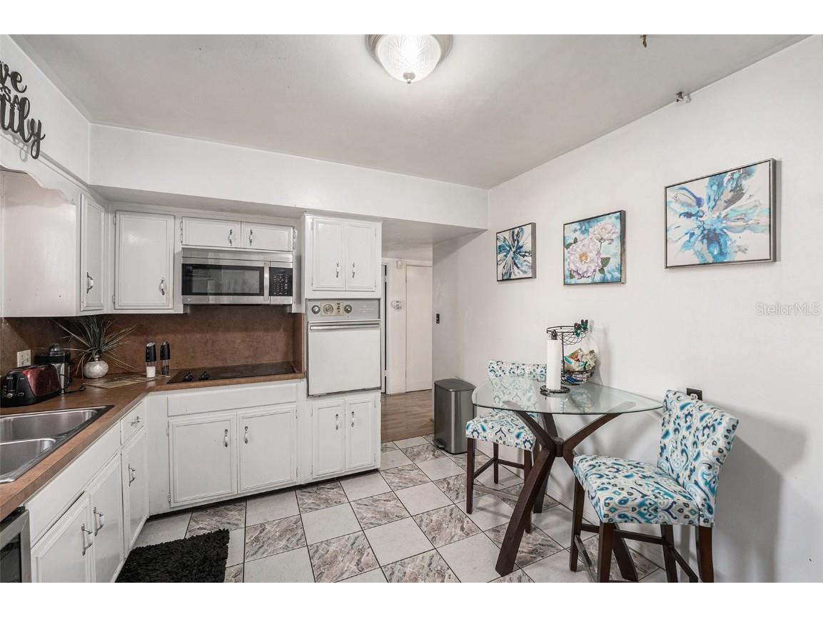 1175 62nd Place S Saint Petersburg FL 33705 TB8438112 image5