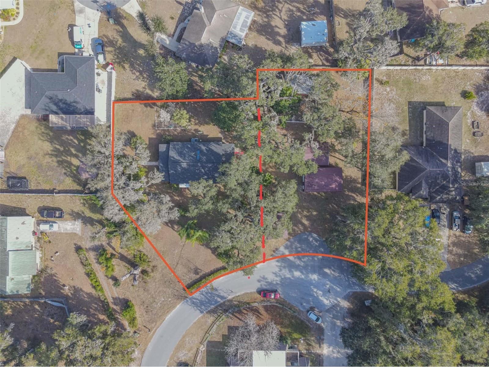 1175 Cr 463b Lake Panasoffkee FL 33538 TB8528453 image2