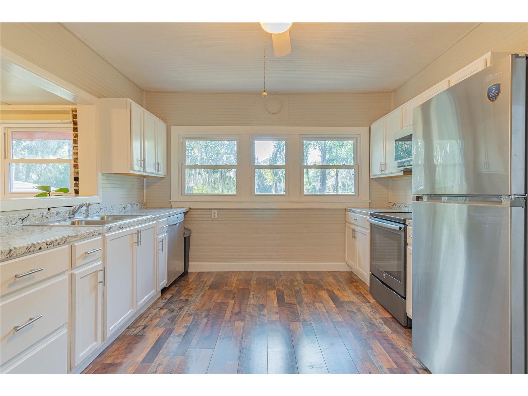 1175 Cr 463b Lake Panasoffkee FL 33538 TB8528453 image8