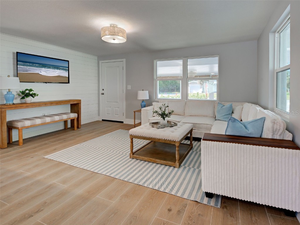 1175 Little Court Englewood FL 34223 C7512435 image2