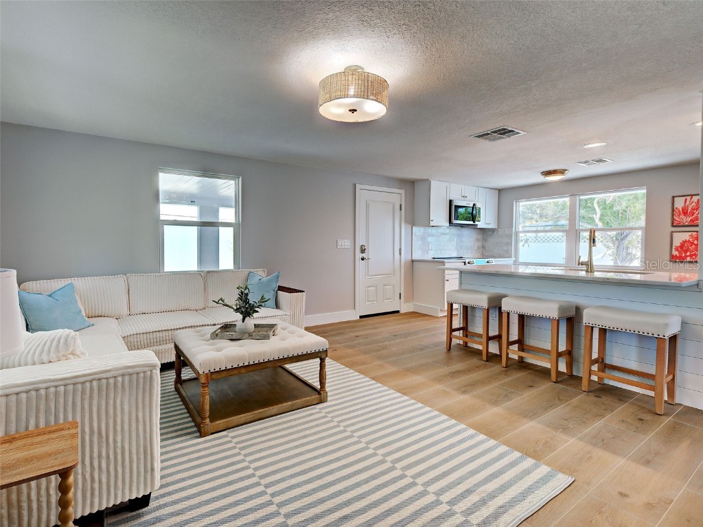 1175 Little Court Englewood FL 34223 C7512435 image6