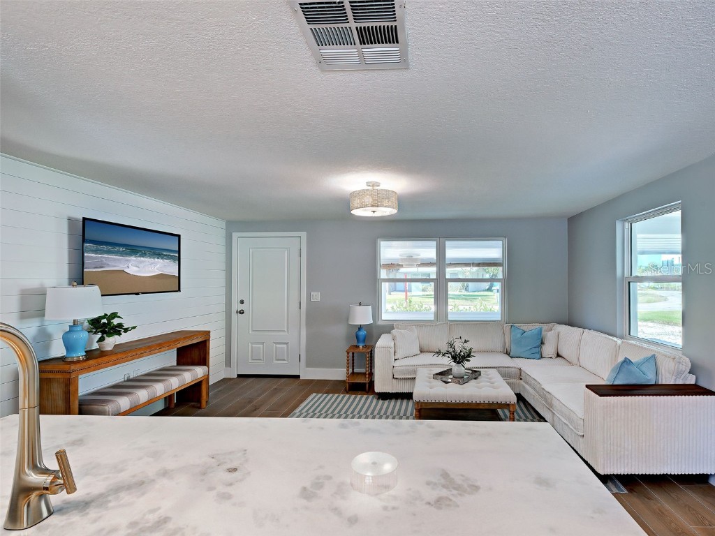 1175 Little Court Englewood FL 34223 C7512435 image8