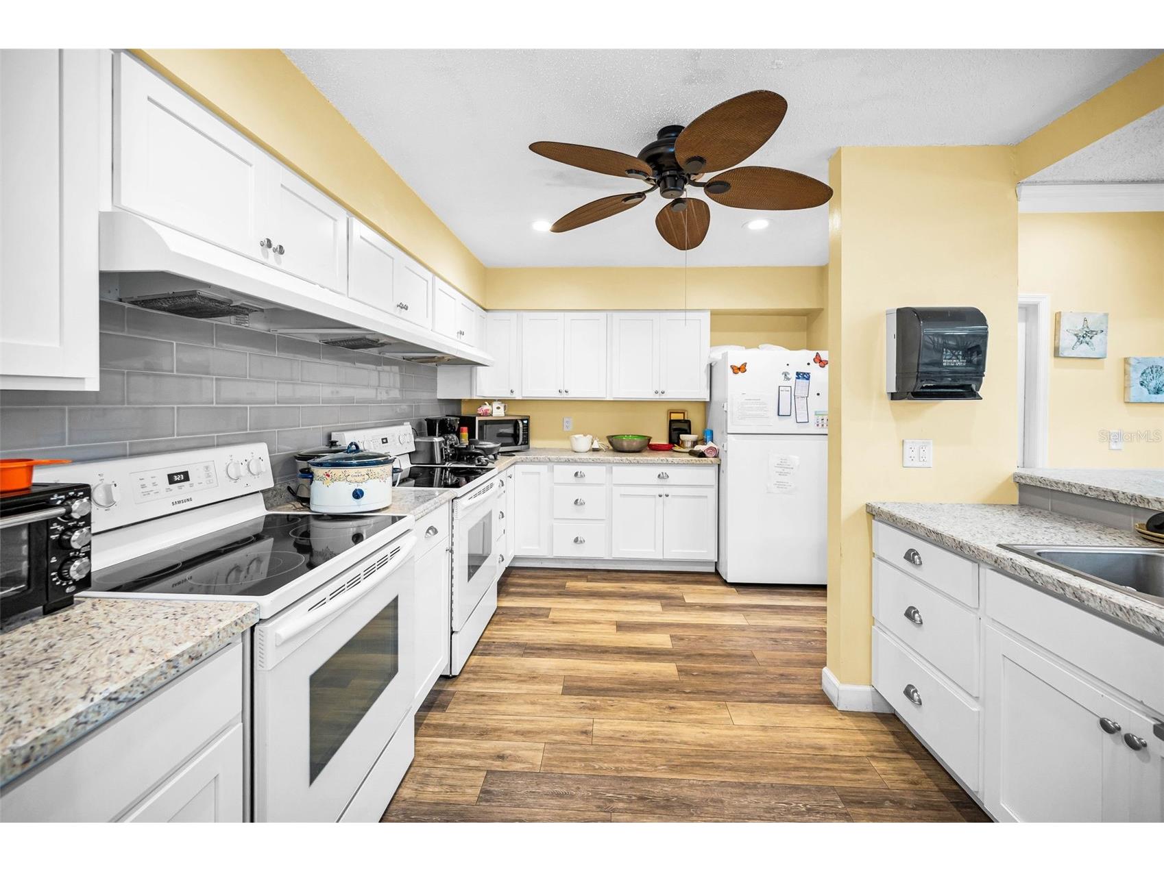1175 Mission Circle #1175 Clearwater FL 33759 TB8485266 image38