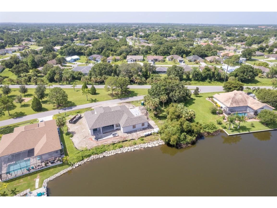 11750 SW Courtly Manor Drive Lake Suzy FL 34269 - LAKE SUZY C7464432 image1