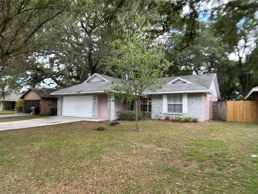 11752 Lynn Brook Circle Seffner FL 33584 T3448395 image1