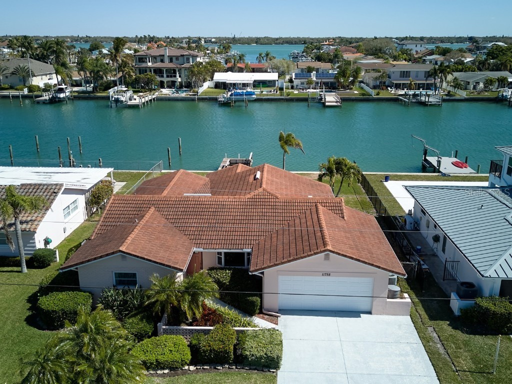 11755 6th Street E Treasure Island FL 33706 - BOCA CIEGA BAY A4600626 image1