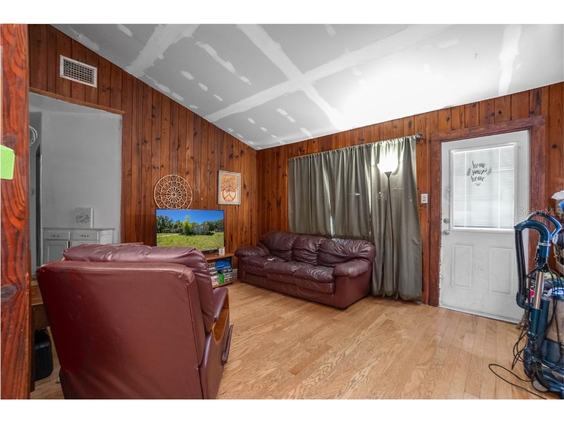 11760 & 11770 N Angus Hills Terrace Dunnellon FL 34433 OM676032 image7