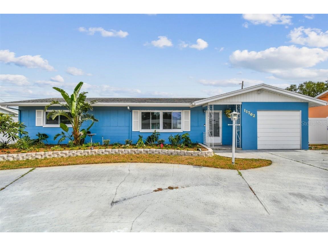 11762 82nd Terrace Seminole FL 33772 TB8382967 image1