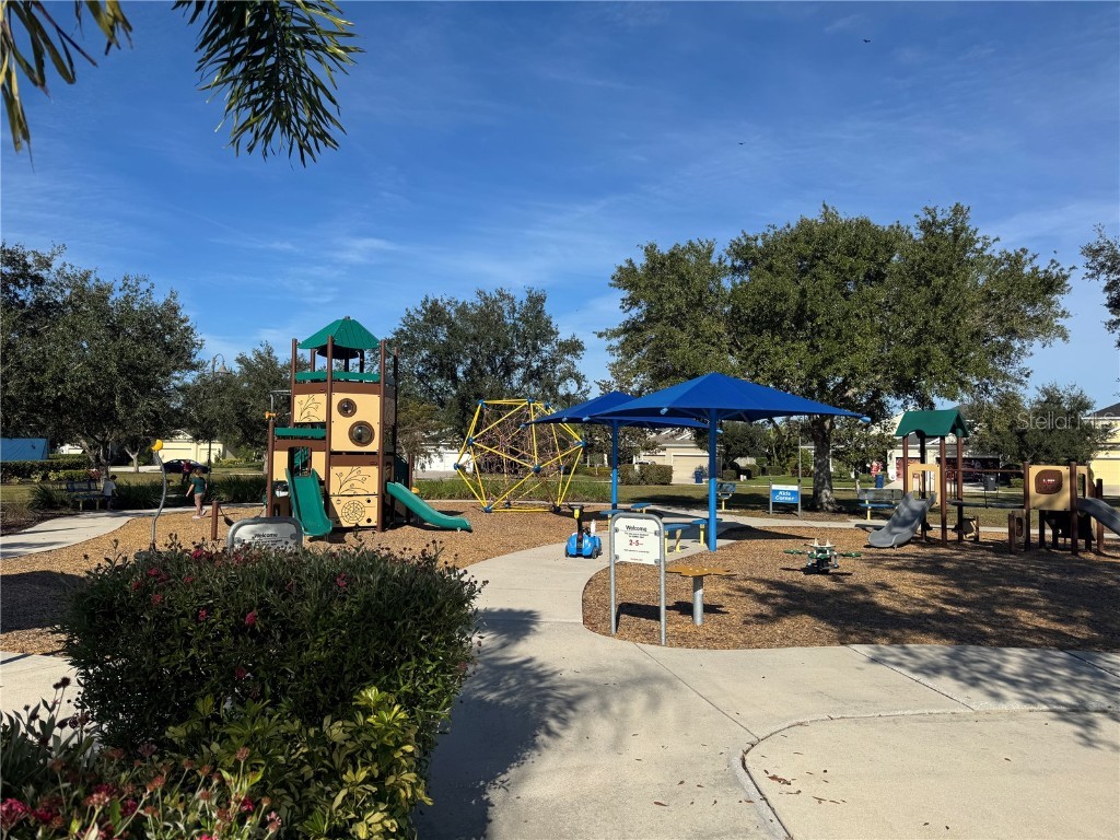 11765 Forest Park Circle Bradenton FL 34211 A4673107 image36