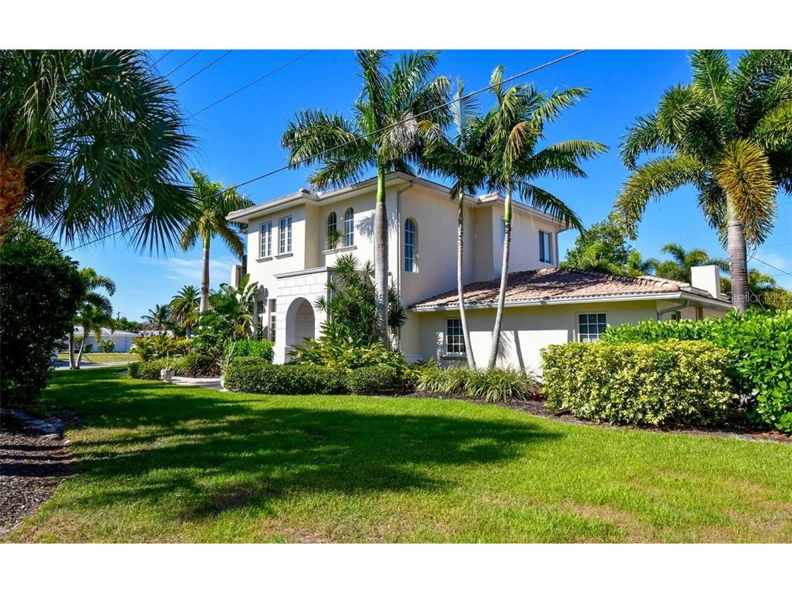 1179 Morningside Place Sarasota FL 34236 A4466473 image2