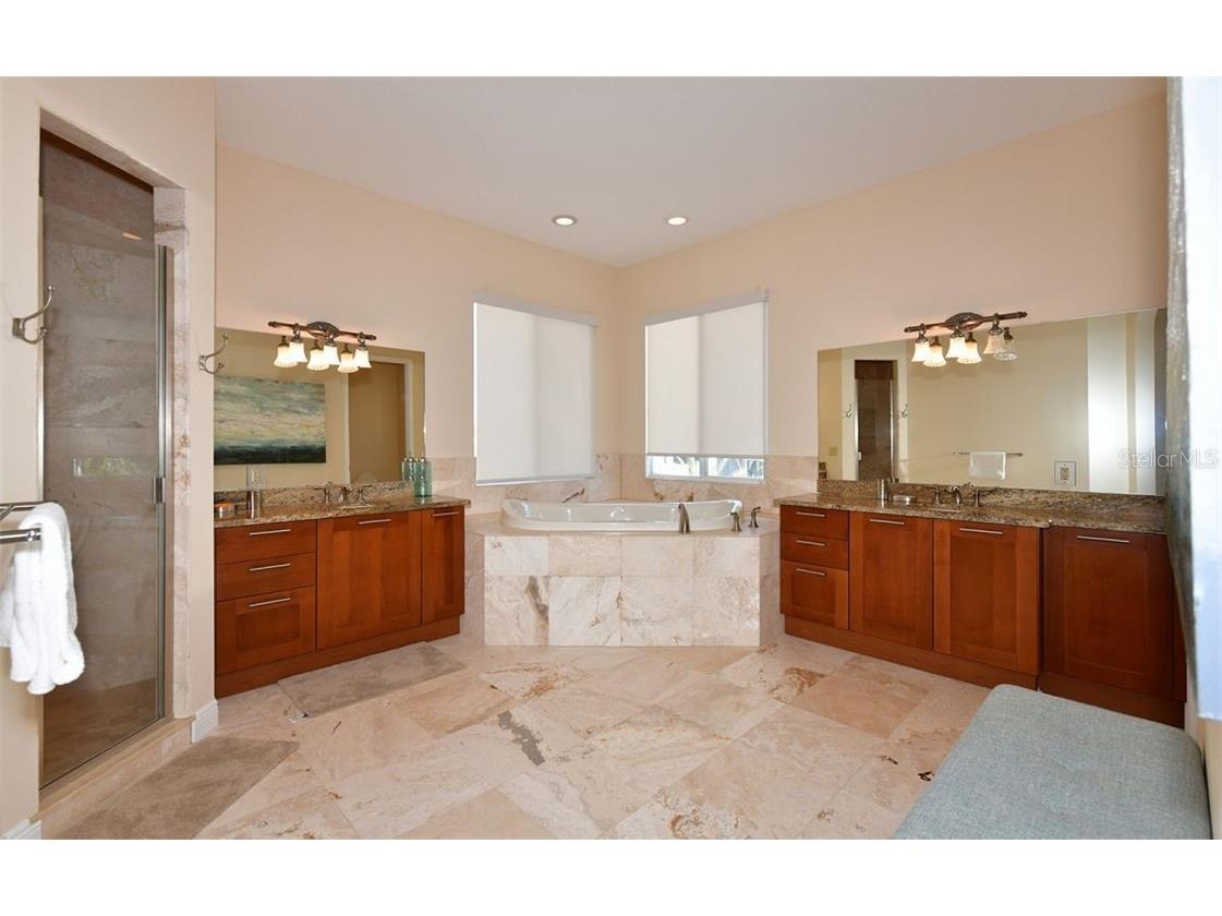 1179 Morningside Place Sarasota FL 34236 A4466473 image38