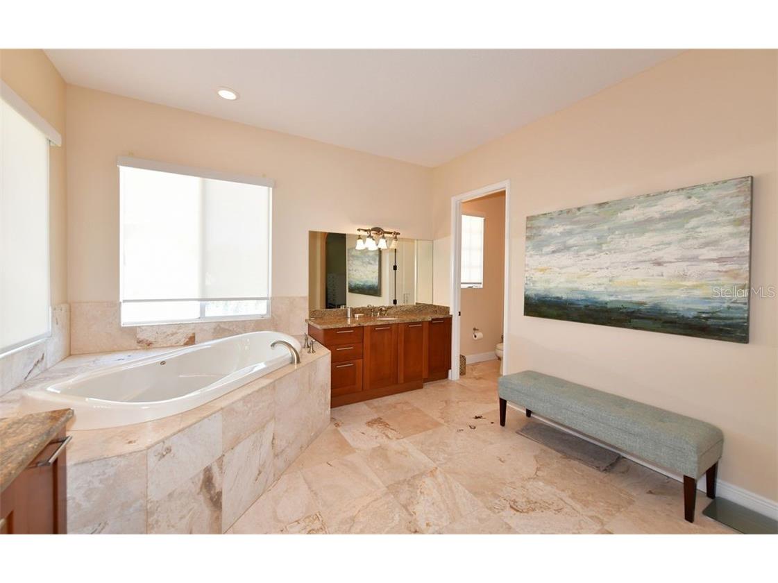 1179 Morningside Place Sarasota FL 34236 A4466473 image40