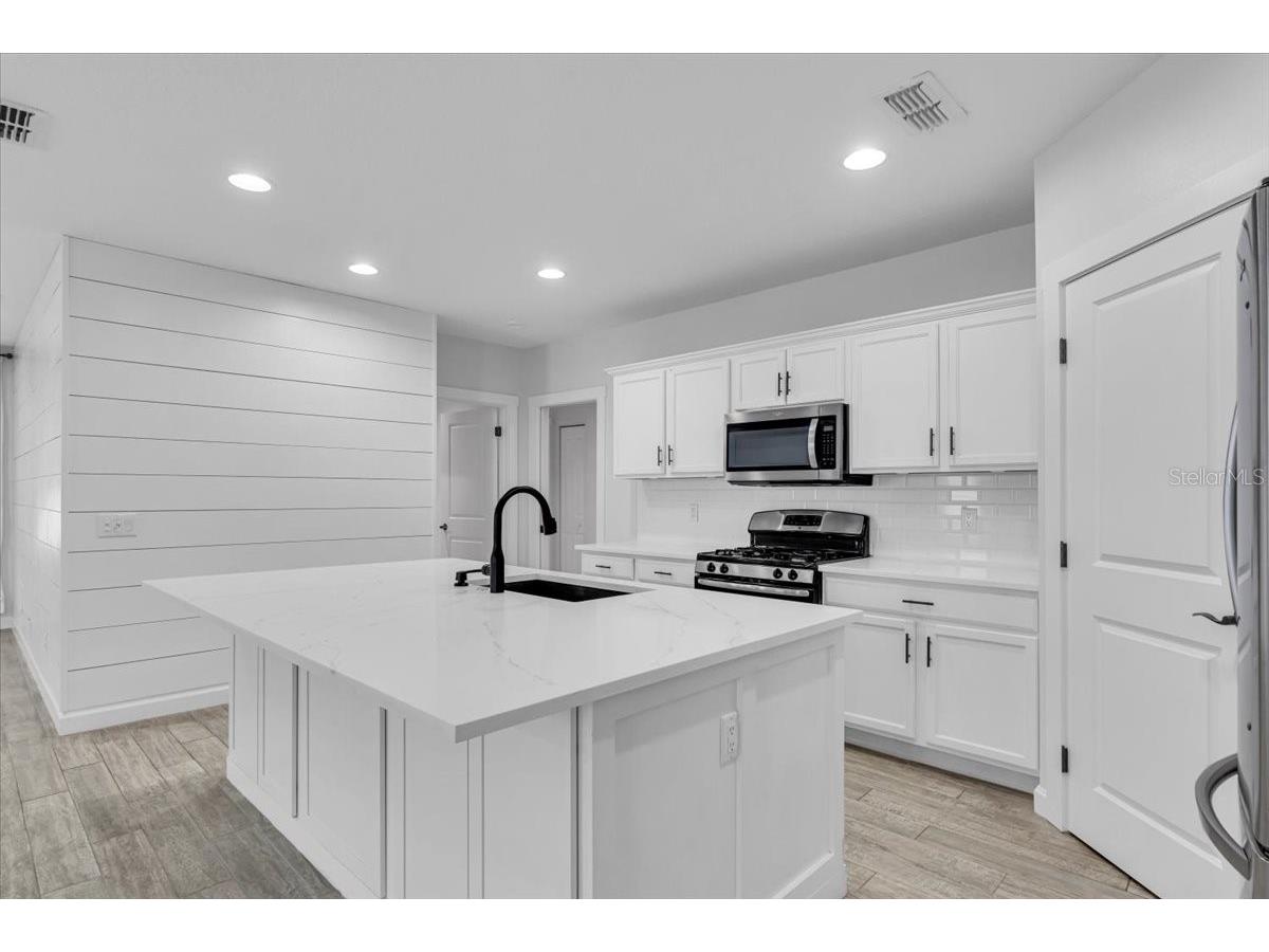 11790 Forest Park Circle Bradenton FL 34211 A4684213 image13