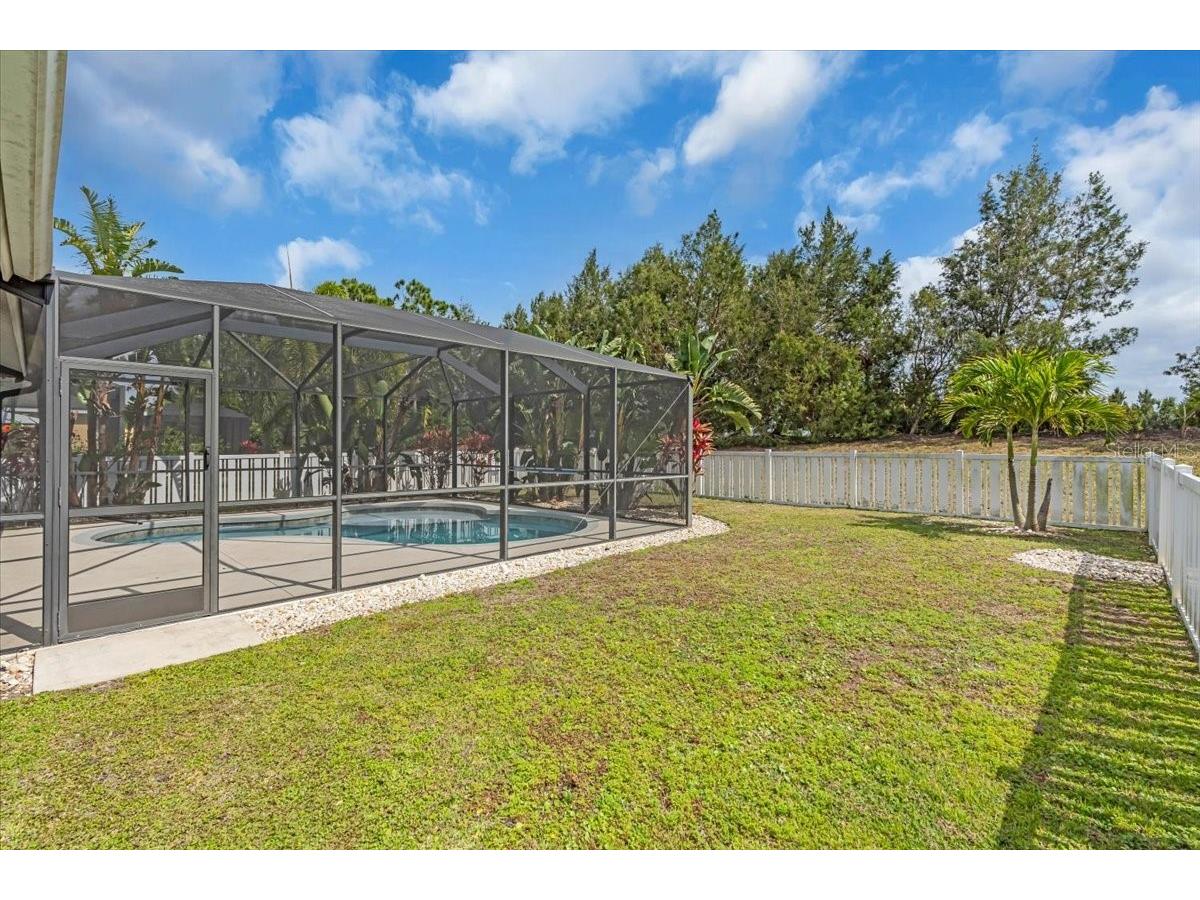 11790 Forest Park Circle Bradenton FL 34211 A4684213 image7