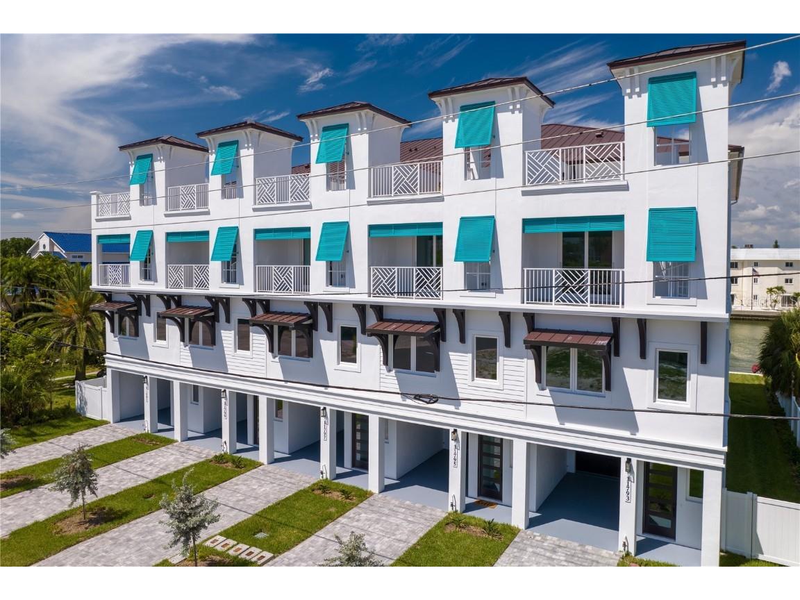 11795 1st Street E Treasure Island FL 33706 - CANAL TO INTRACOASTAL WATERWAY AND GULF OF MEXICO TB8315146 image1