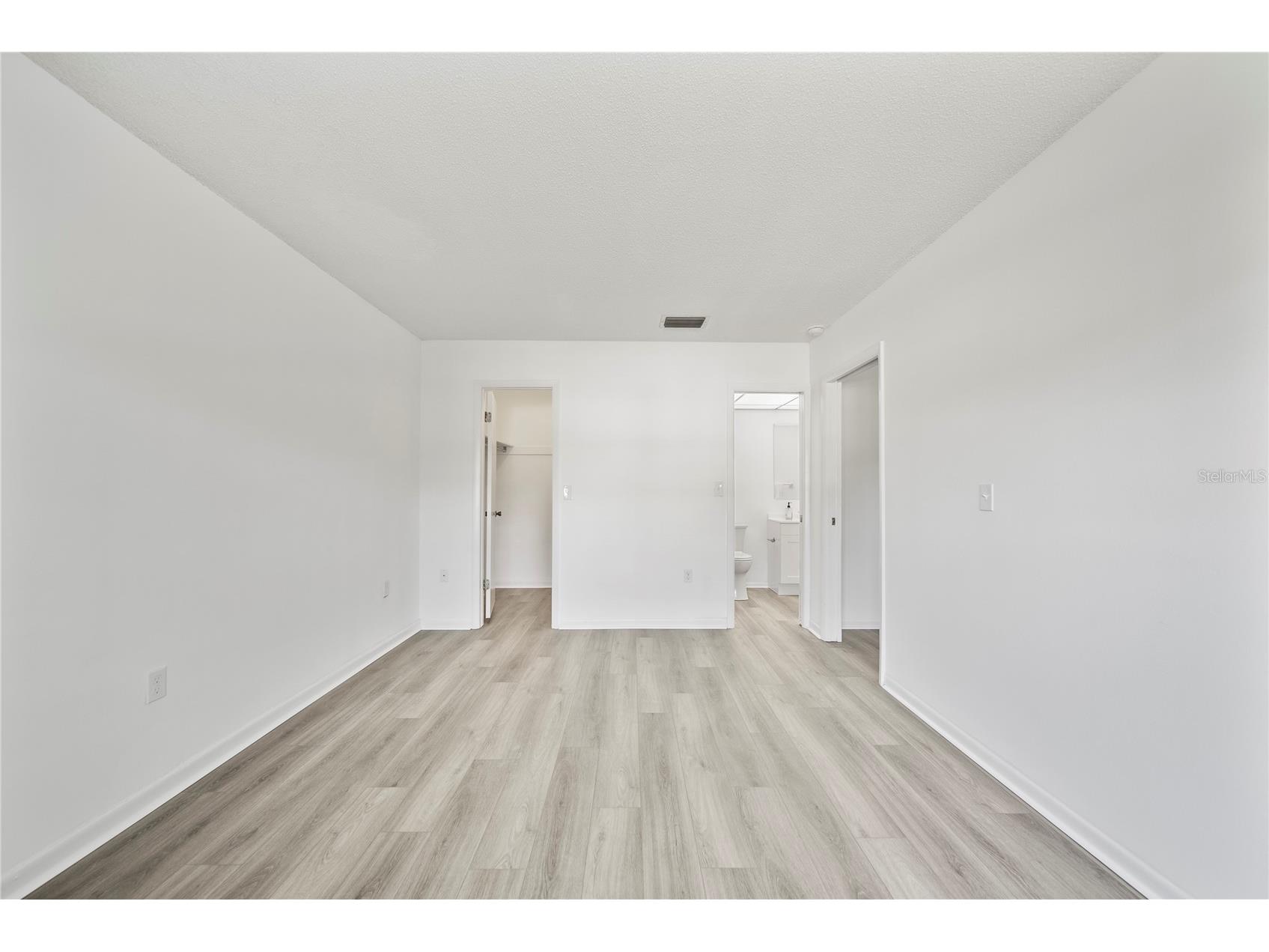 11799 Raintree Drive Temple Terrace FL 33617 TB8398604 image13