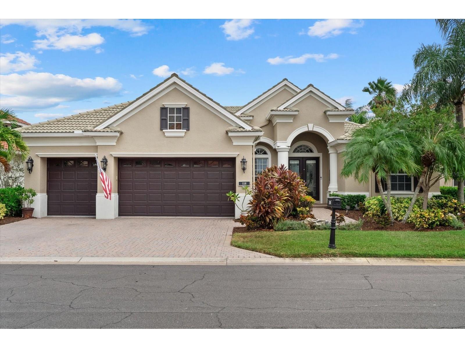 118 12th Avenue E Palmetto FL 34221 - MANATEE RIVER A4665511 image1