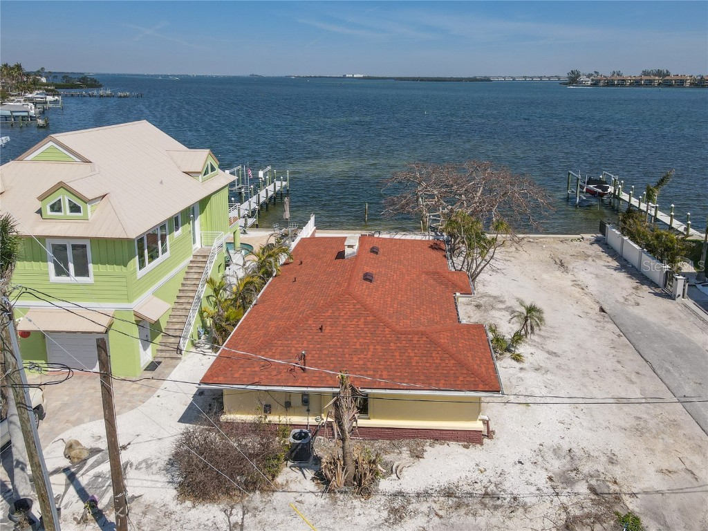 118 9th Street N Bradenton Beach FL 34217 A4642734 image1