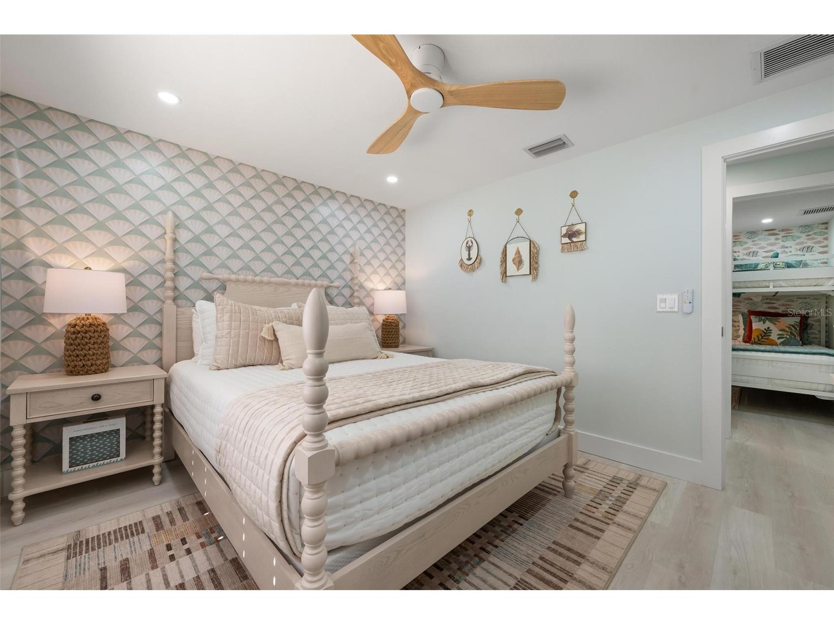 118 9th Street N Bradenton Beach FL 34217 A4692977 image20