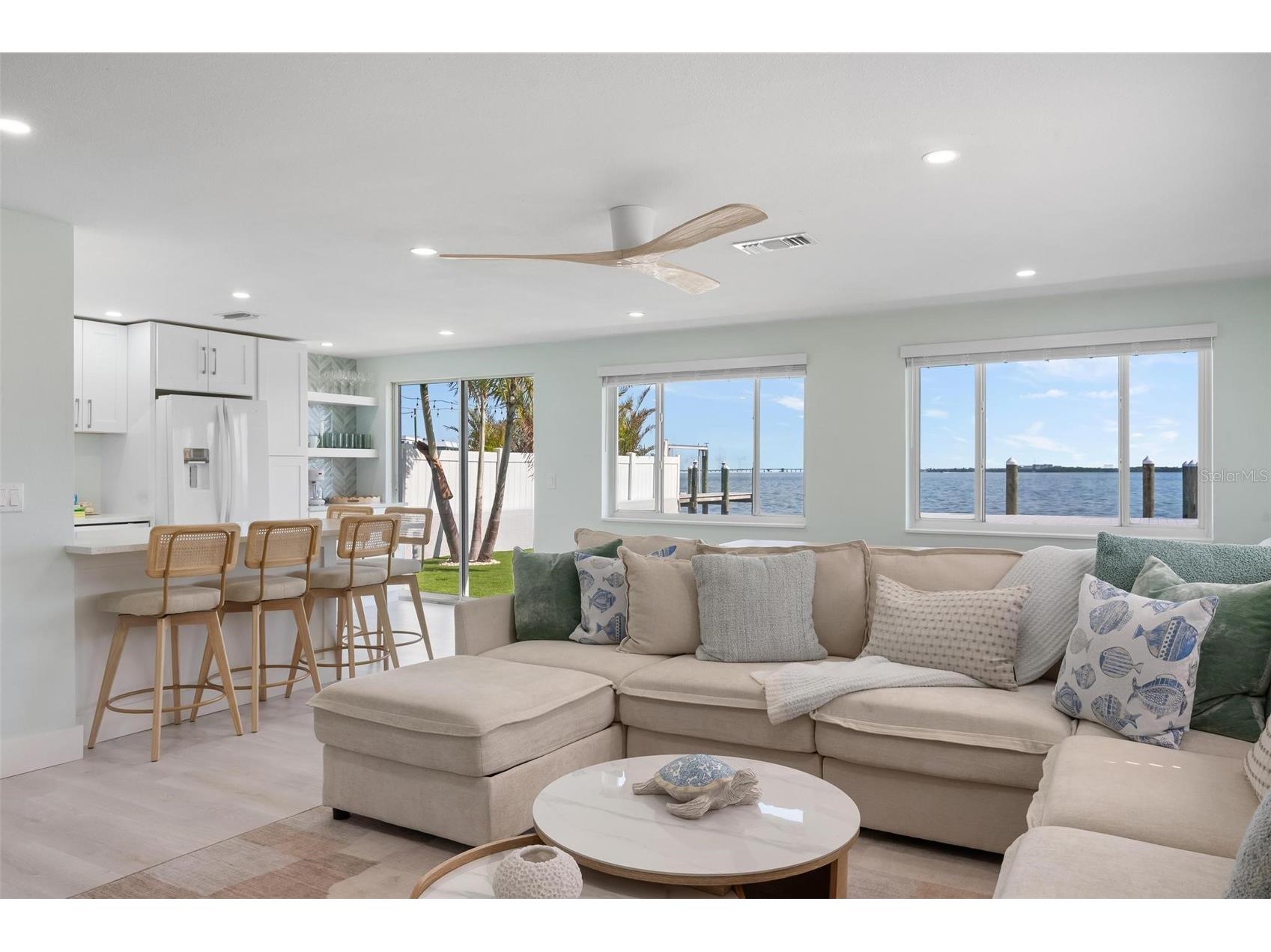 118 9th Street N Bradenton Beach FL 34217 A4692977 image4