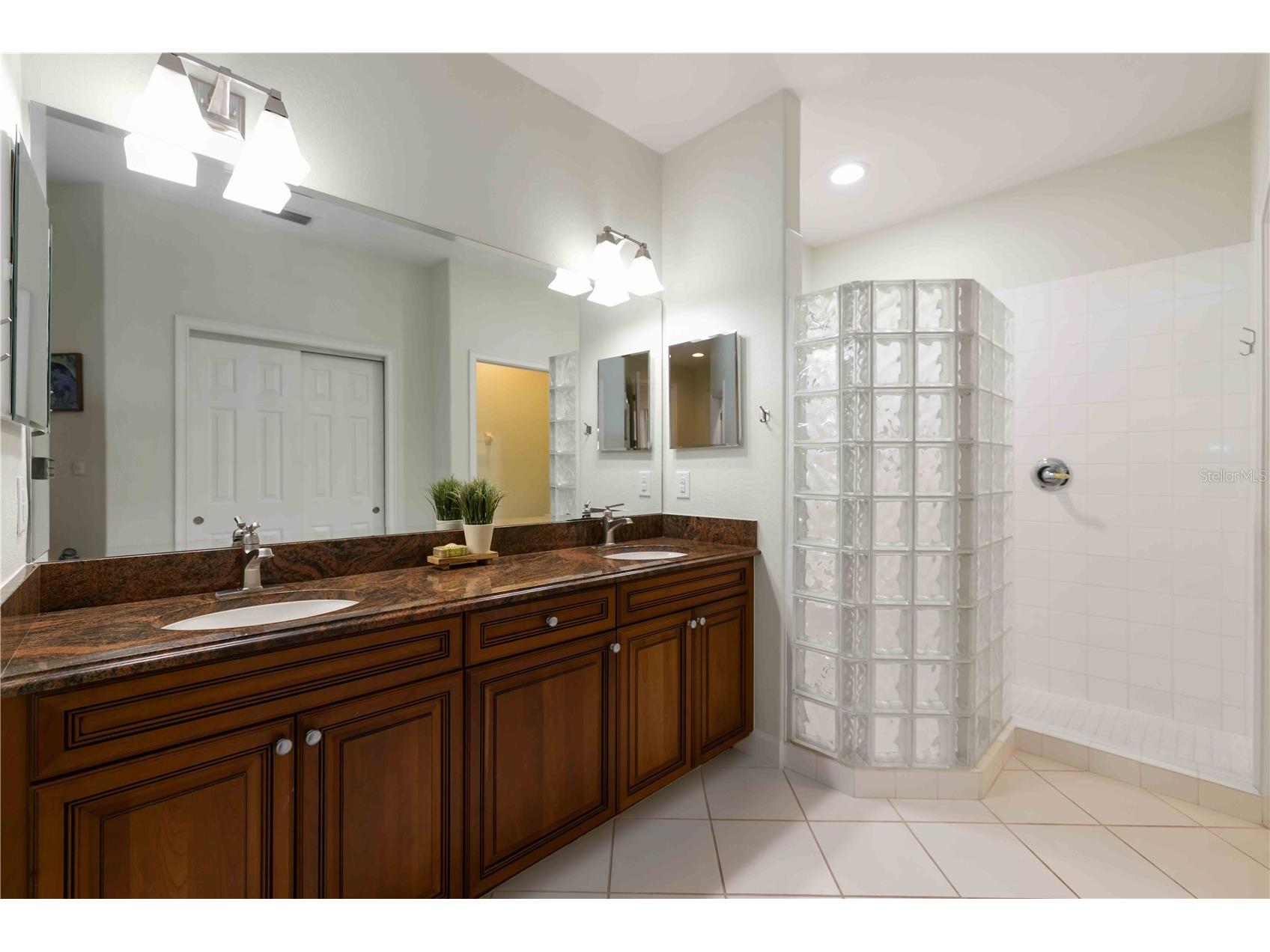 118 Bella Vista Terrace #7C North Venice FL 34275 N6142437 image35