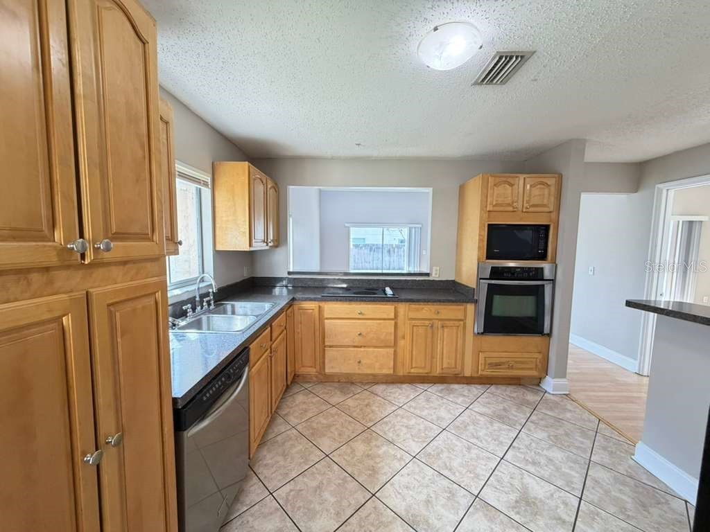 118 Dahlia Village Circle #79 Orlando FL 32807 O6388479 image6