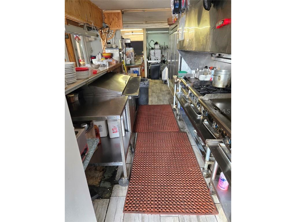 118 E Tarpon Avenue Tarpon Springs FL 34689 TB8458461 image10