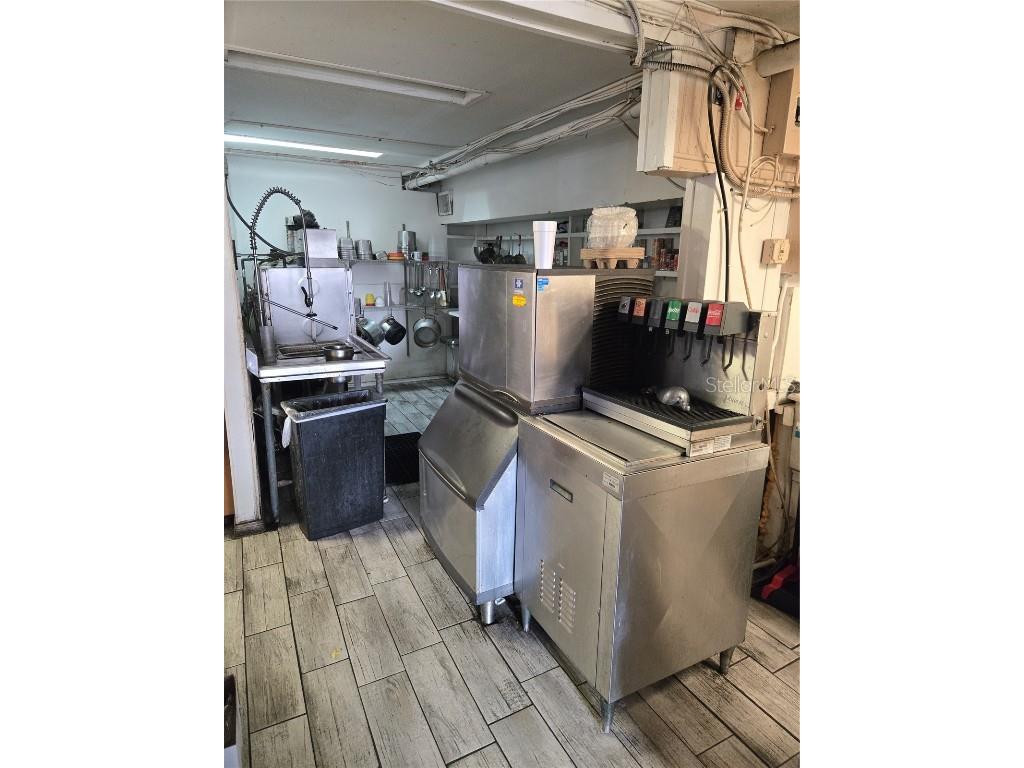 118 E Tarpon Avenue Tarpon Springs FL 34689 TB8458461 image13