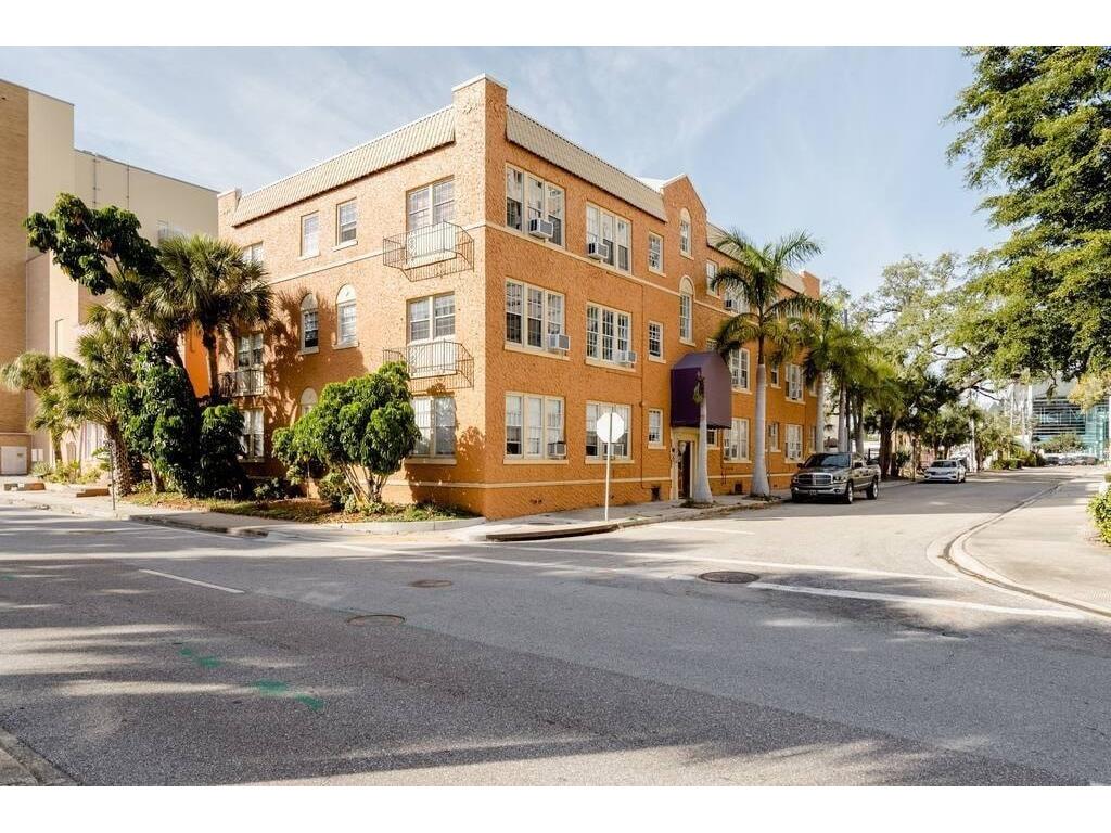 118 Indian Place #2 Sarasota FL 34236 A4608611 image1