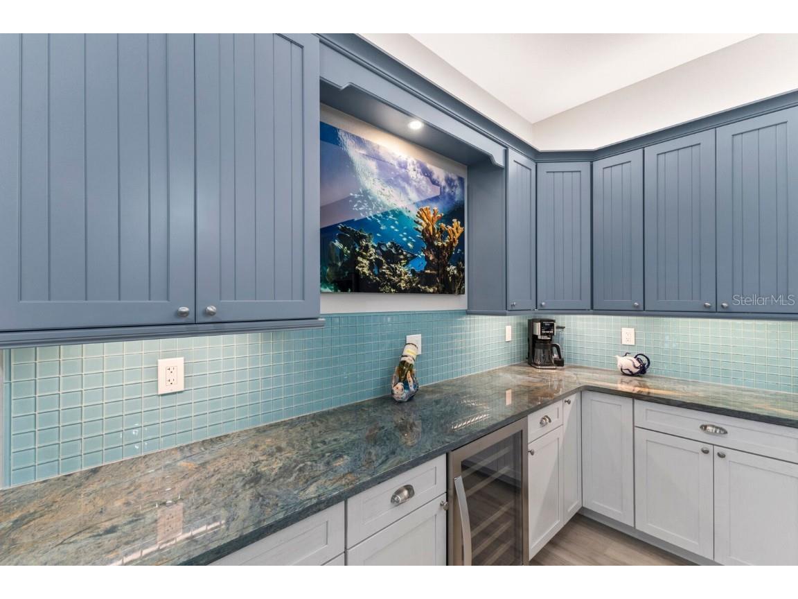 118 Mangrove Avenue Anna Maria FL 34216 A4672416 image11