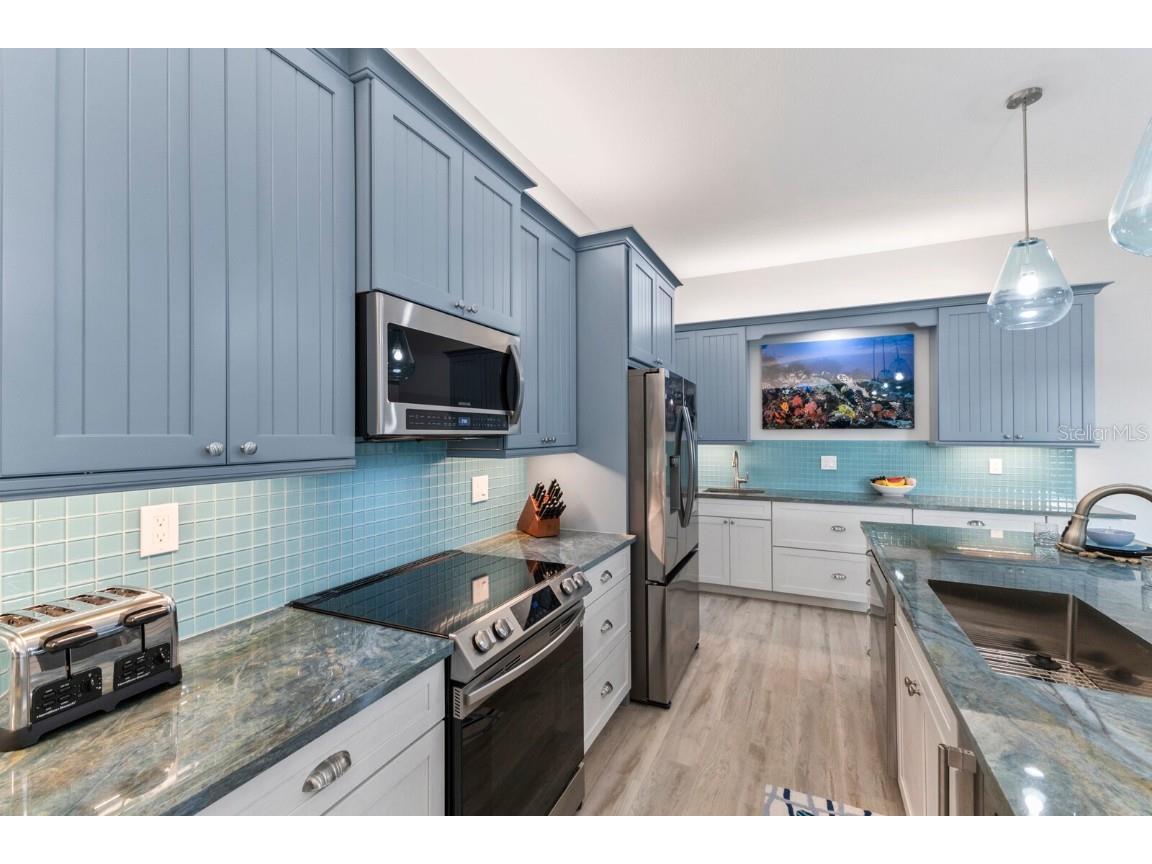 118 Mangrove Avenue Anna Maria FL 34216 A4672416 image12