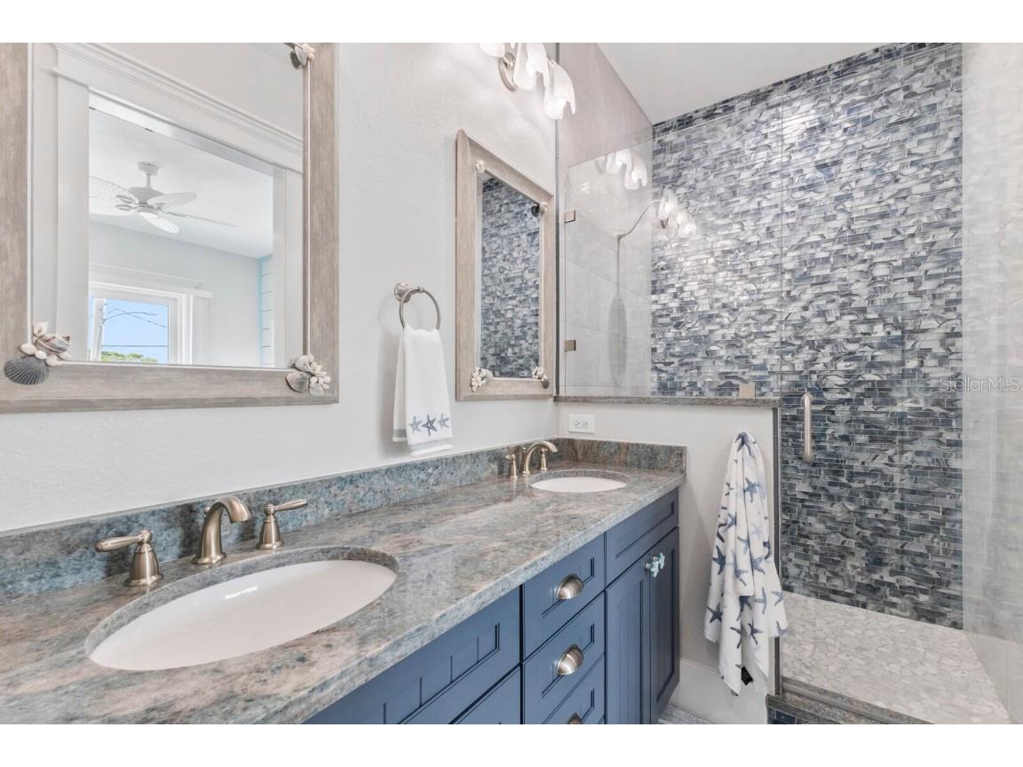 118 Mangrove Avenue Anna Maria FL 34216 A4672416 image36