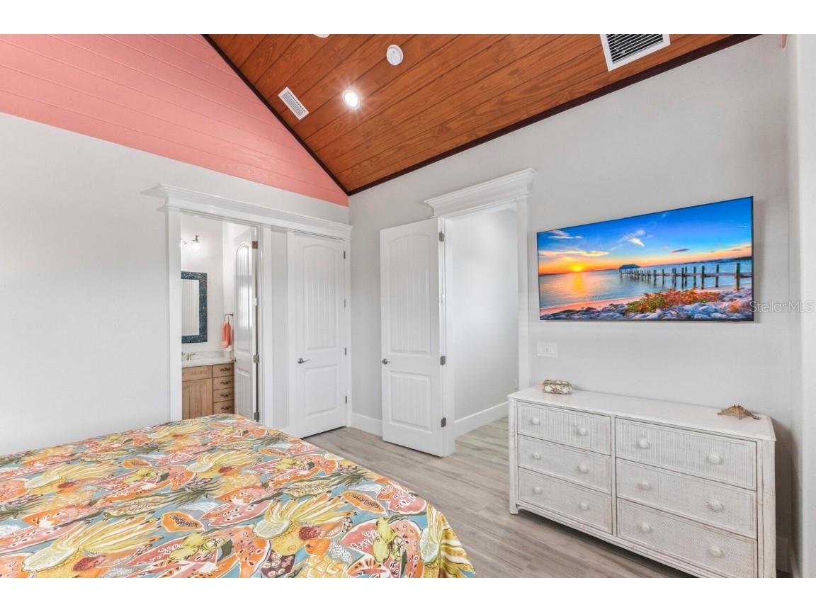 118 Mangrove Avenue Anna Maria FL 34216 A4672416 image39