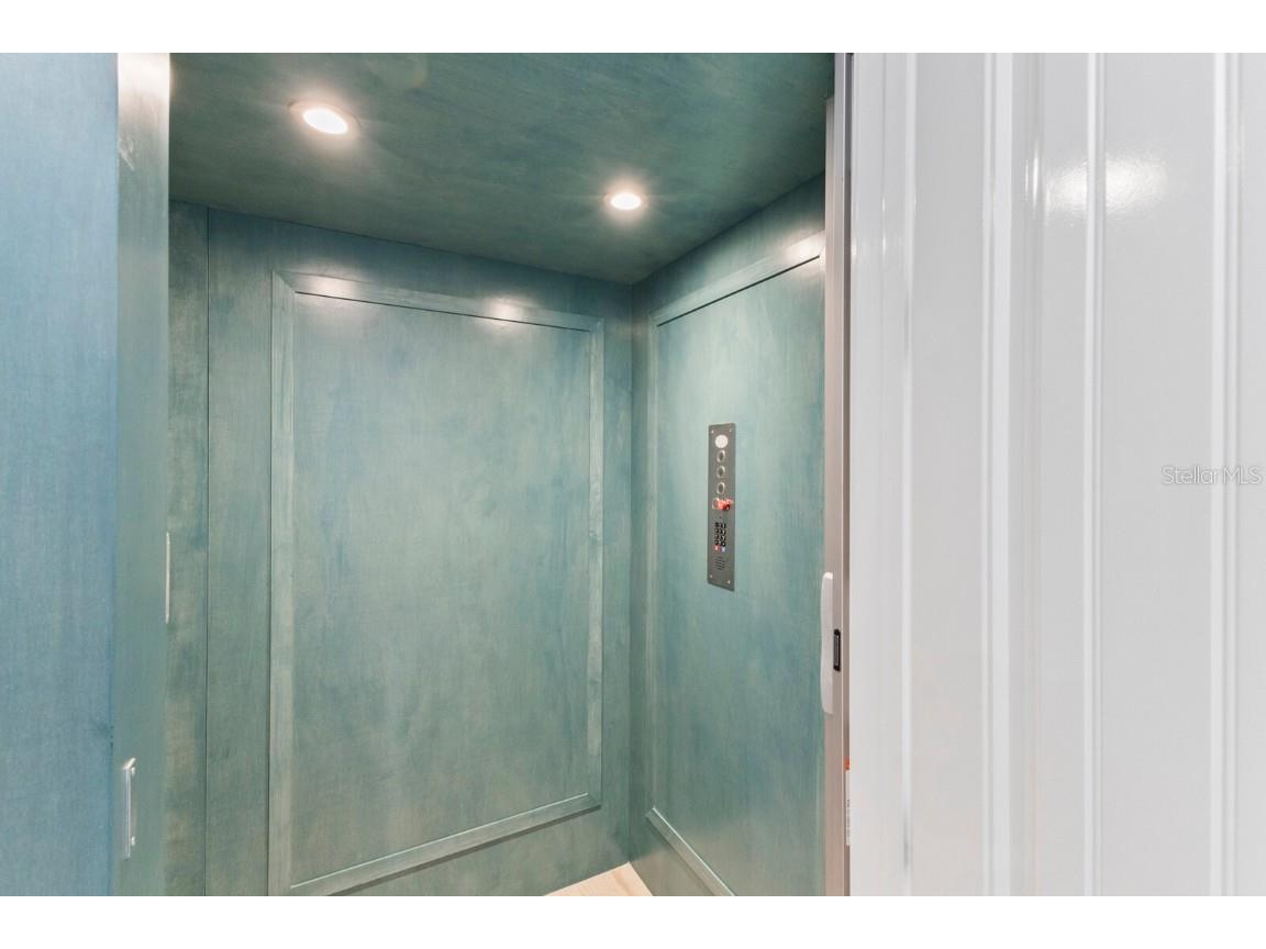 118 Mangrove Avenue Anna Maria FL 34216 A4672416 image42