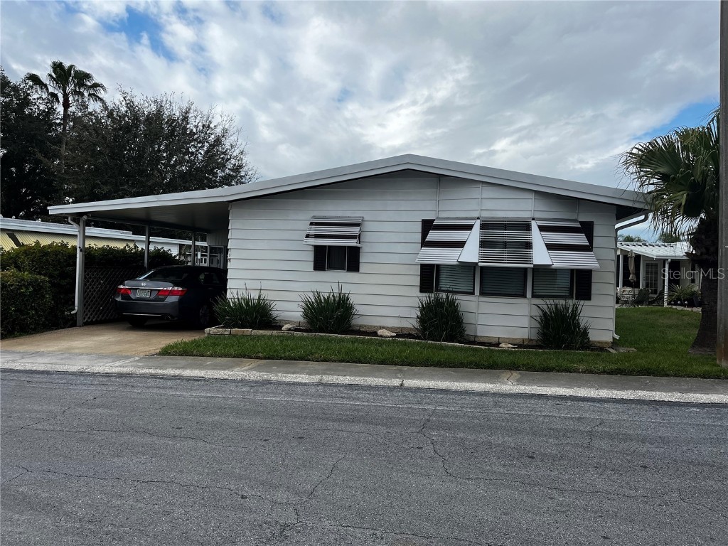 118 Maple Leaf Drive Palm Harbor FL 34684 - Pelican Lake U8188732 image1