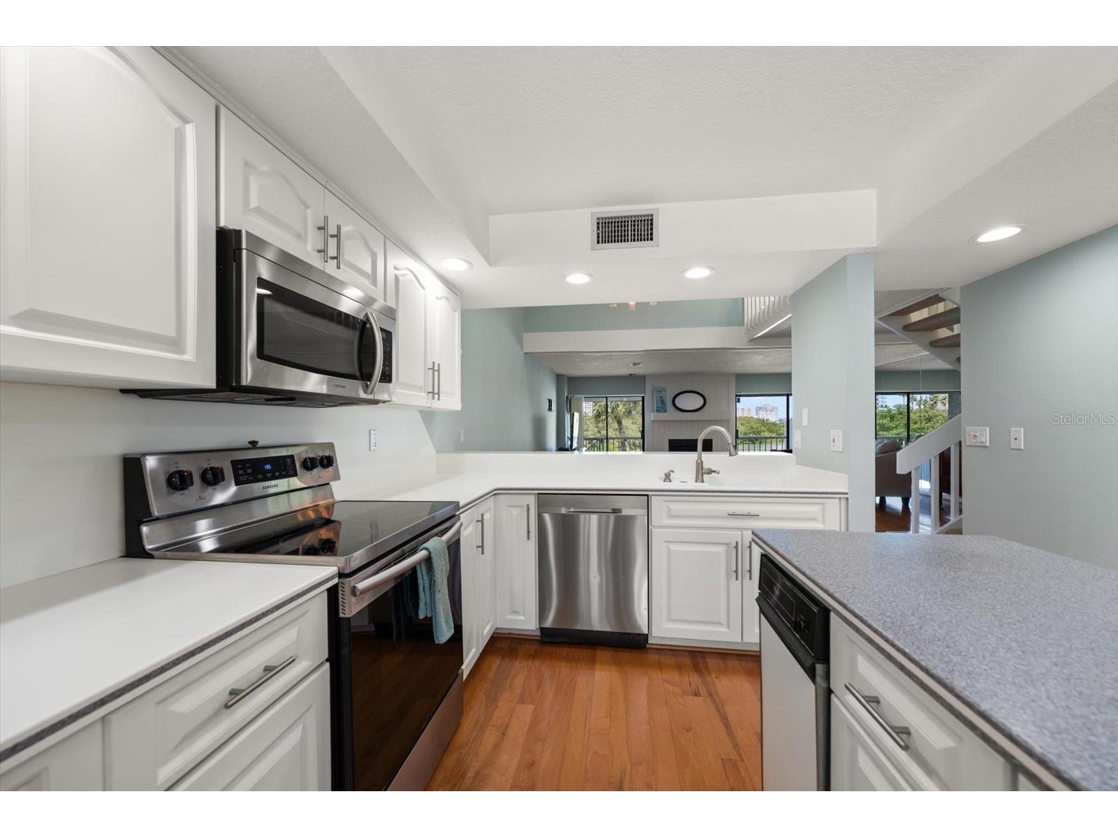 118 Marina Del Rey Court Clearwater Beach FL 33767 - CLEARWATER HARBOR TB8505334 image20