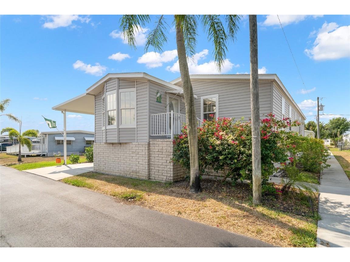 118 Mount Isle Avenue NE #73 Saint Petersburg FL 33702 - TAMPA BAY U8198863 image1