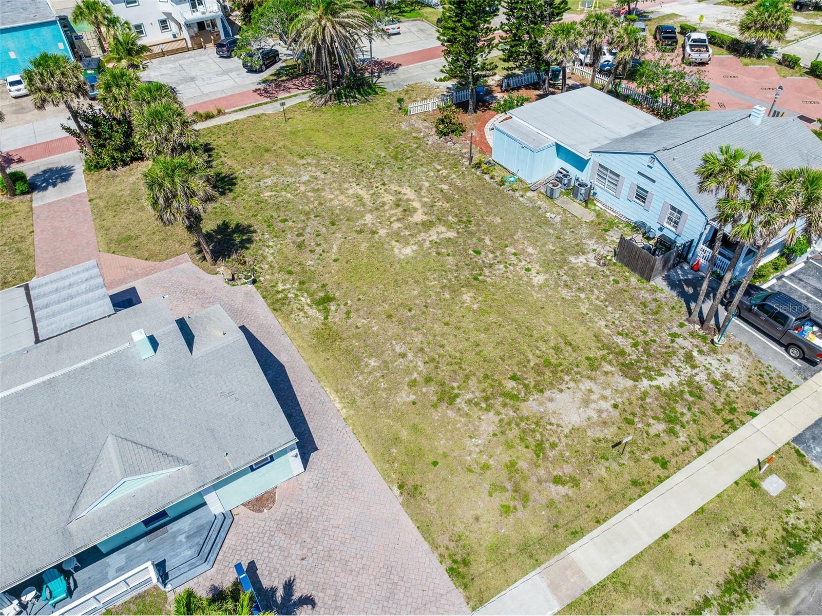 118 N Atlantic Cocoa Beach FL 32931 V4946840 image3