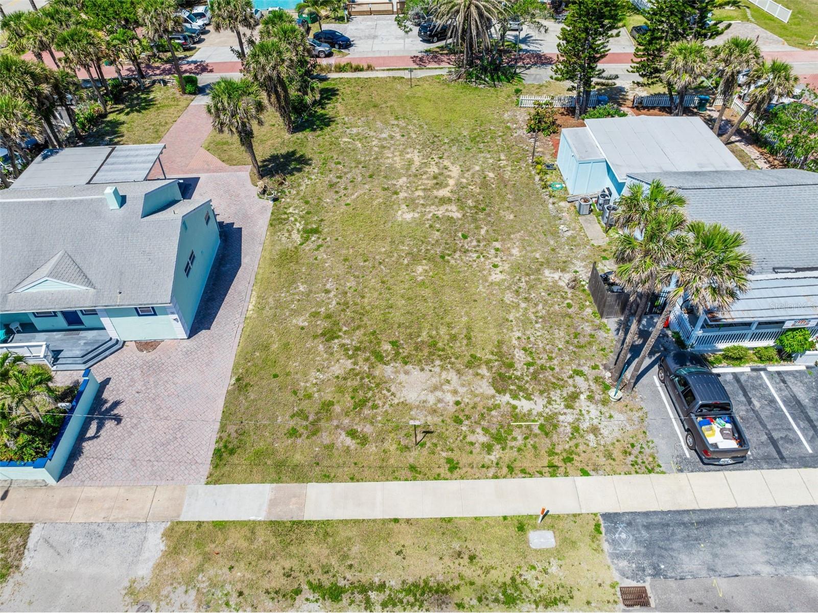 118 N Atlantic Cocoa Beach FL 32931 V4946840 image4