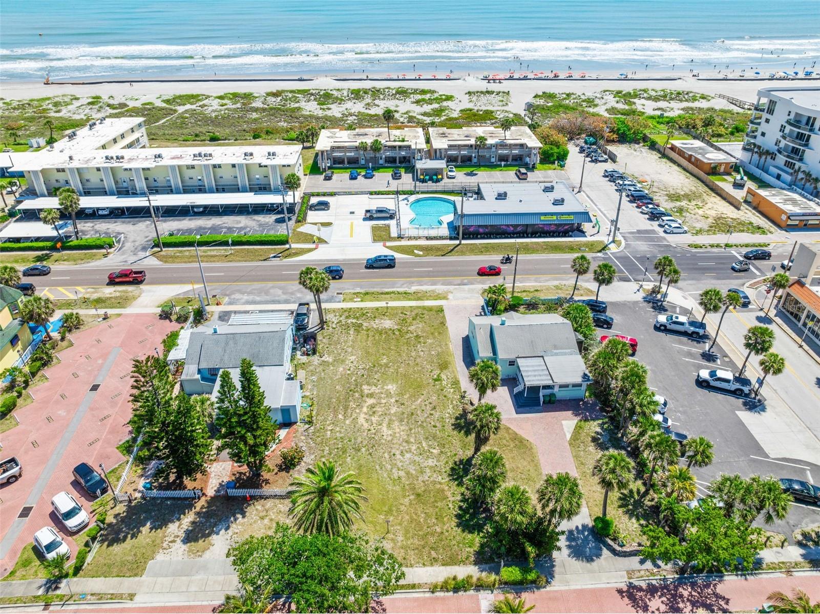 118 N Atlantic Cocoa Beach FL 32931 V4946840 image5
