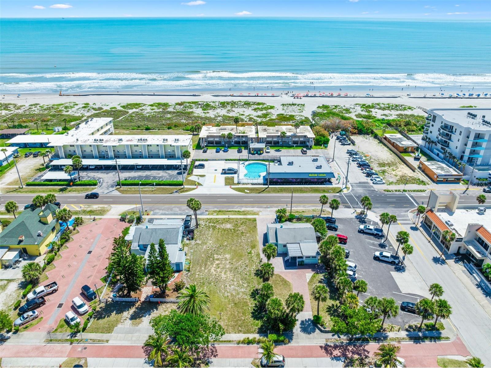 118 N Atlantic Cocoa Beach FL 32931 V4946840 image7