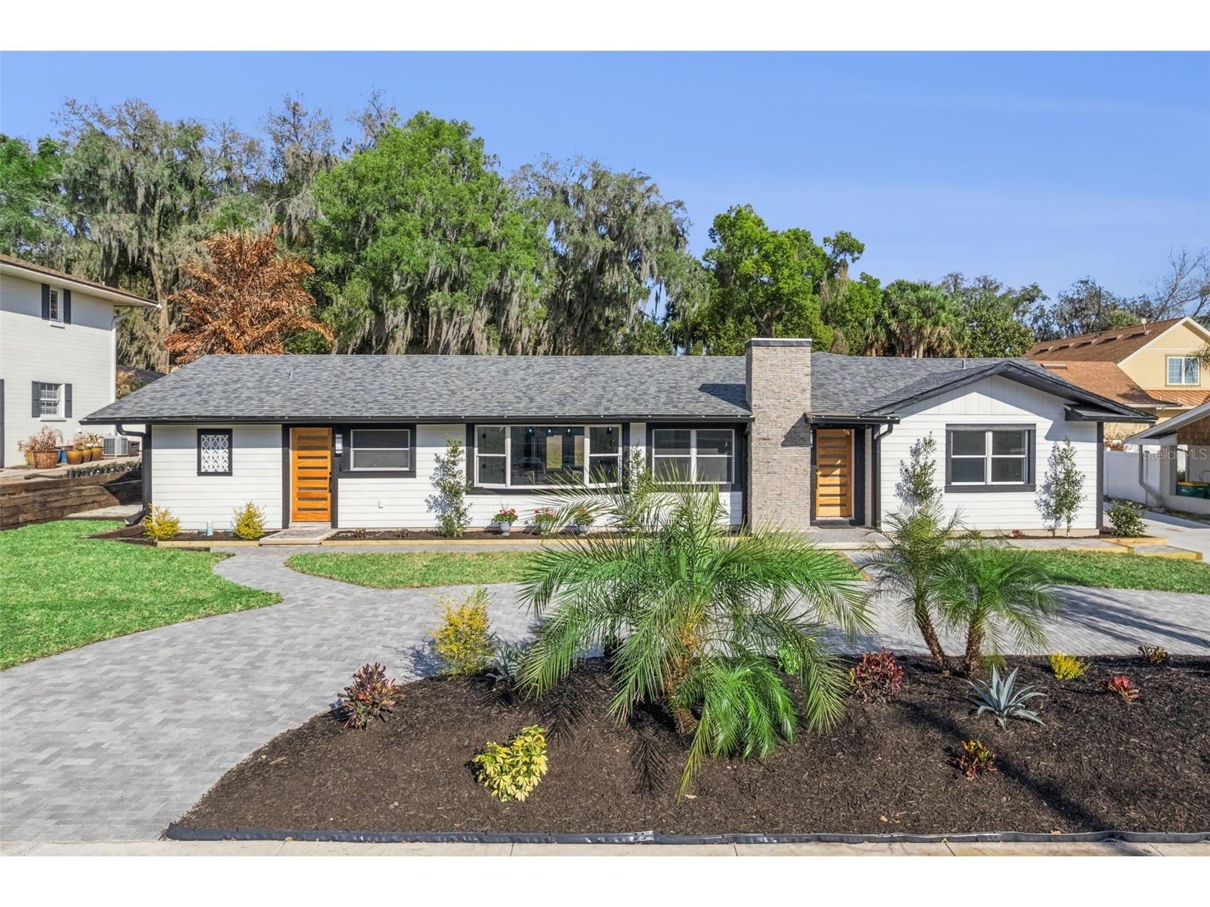 118 N Grandview Street Mount Dora FL 32757 G5108730 image1