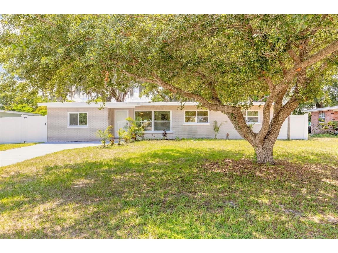 118 N Sunland Drive Sanford FL 32773 V4943373 image1