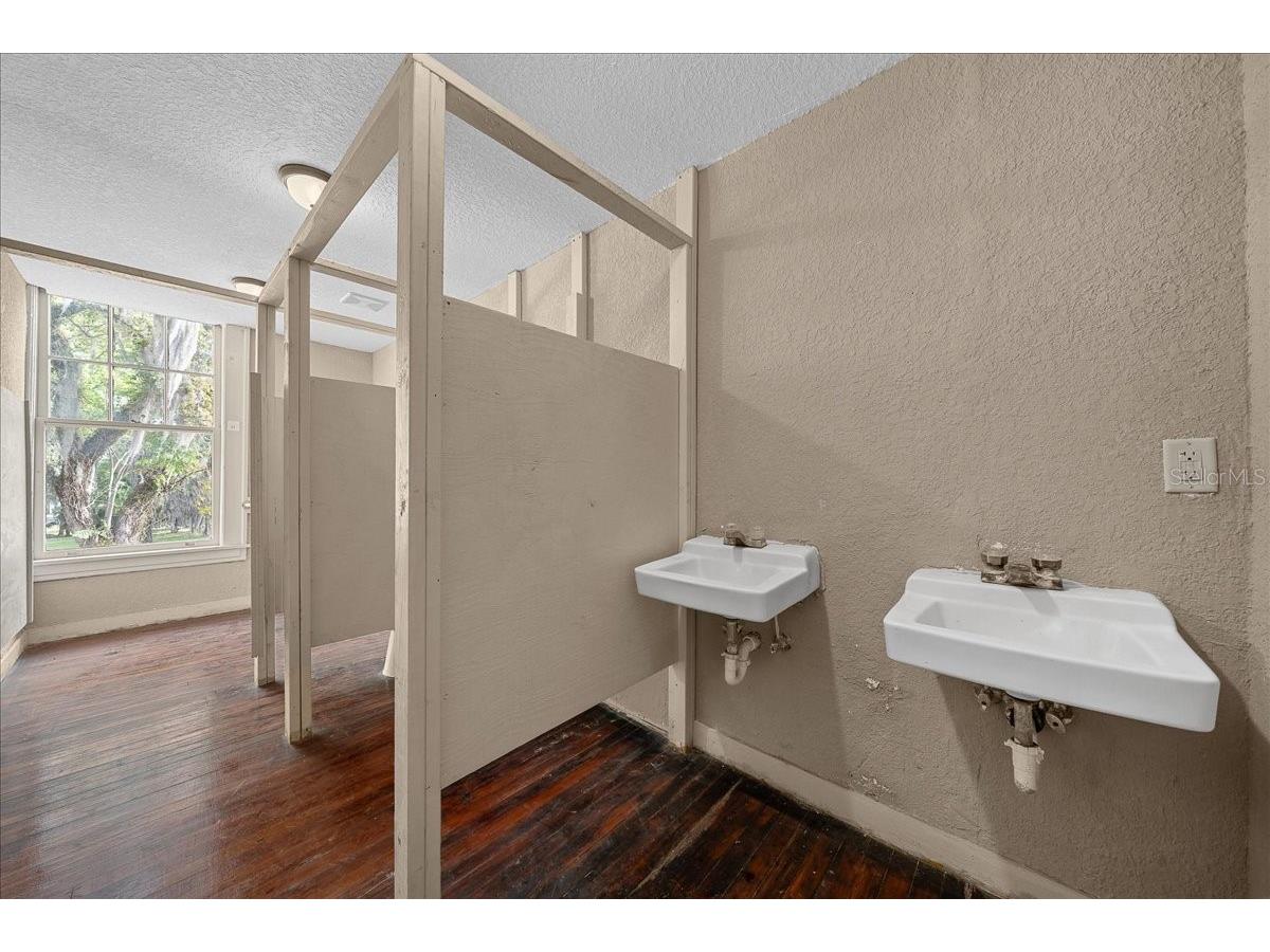 118 NE Tuscawilla Avenue Ocala FL 34470 OM722407 image60