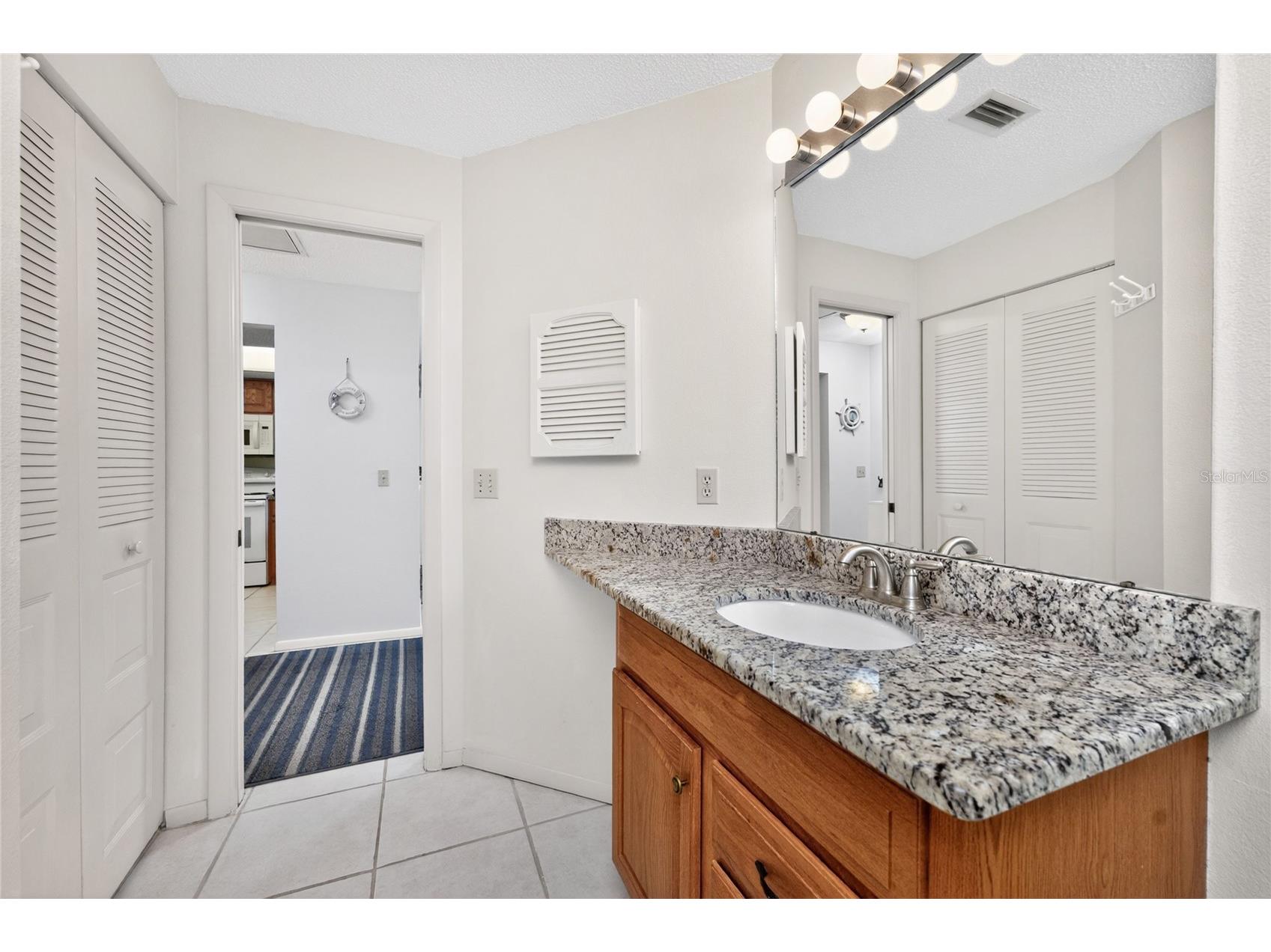 118 Pine Hollow Drive #118 Englewood FL 34223 D6147704 image32